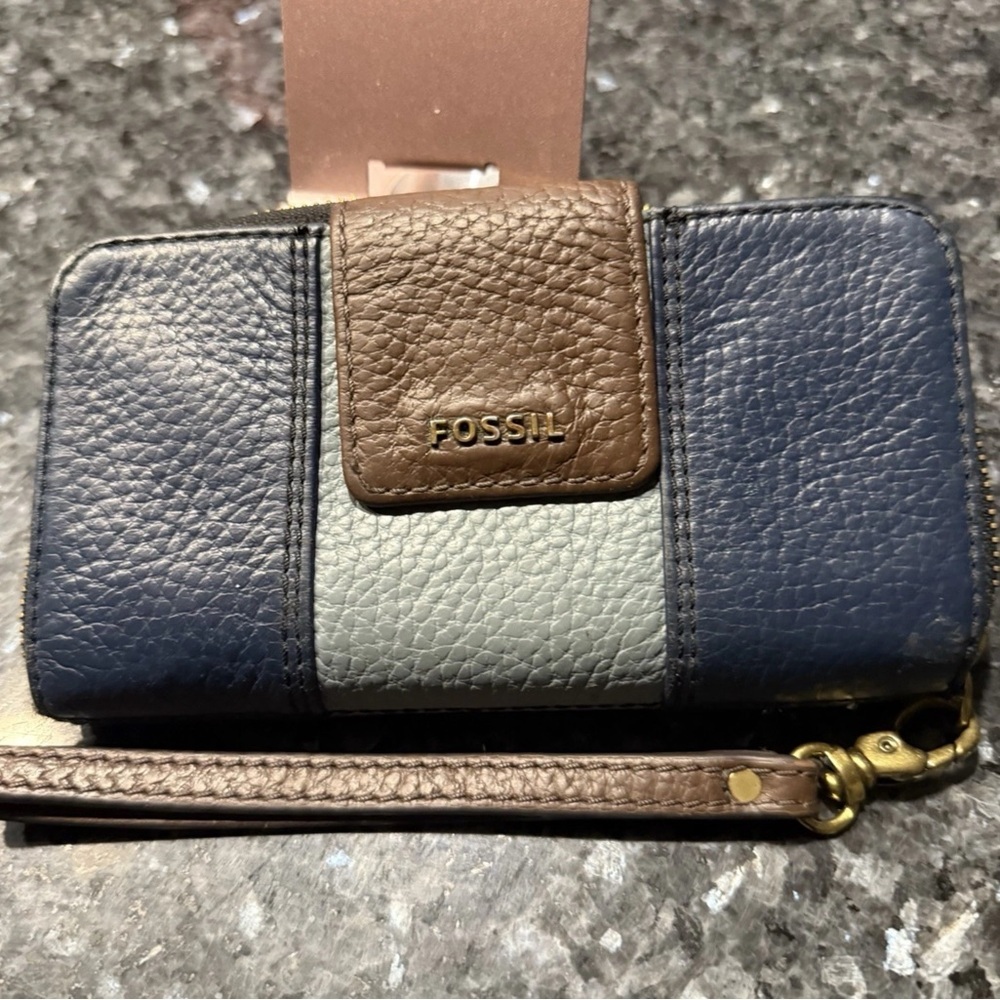 Fossil Women’s Clutch Wallet Leather Brown Black Grey 10-Card Plus Change Pocket